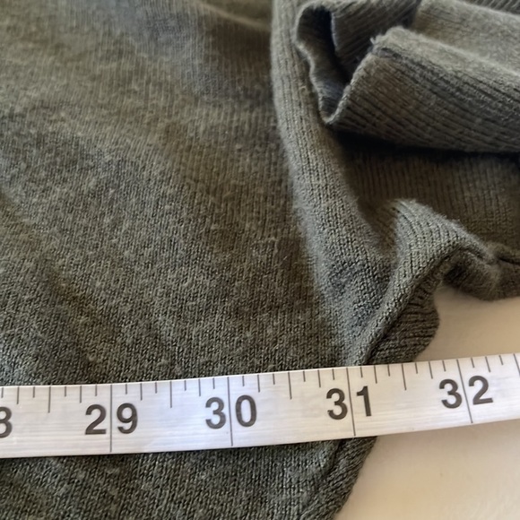 Laurie Felt Easy Pullover Sweater Size M/L Deep Olive N-neck NWOT - Picture 8 of 9